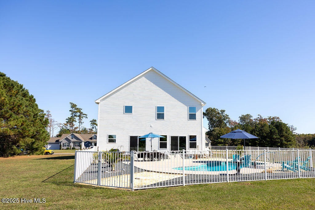 456 Pointe Vista Drive