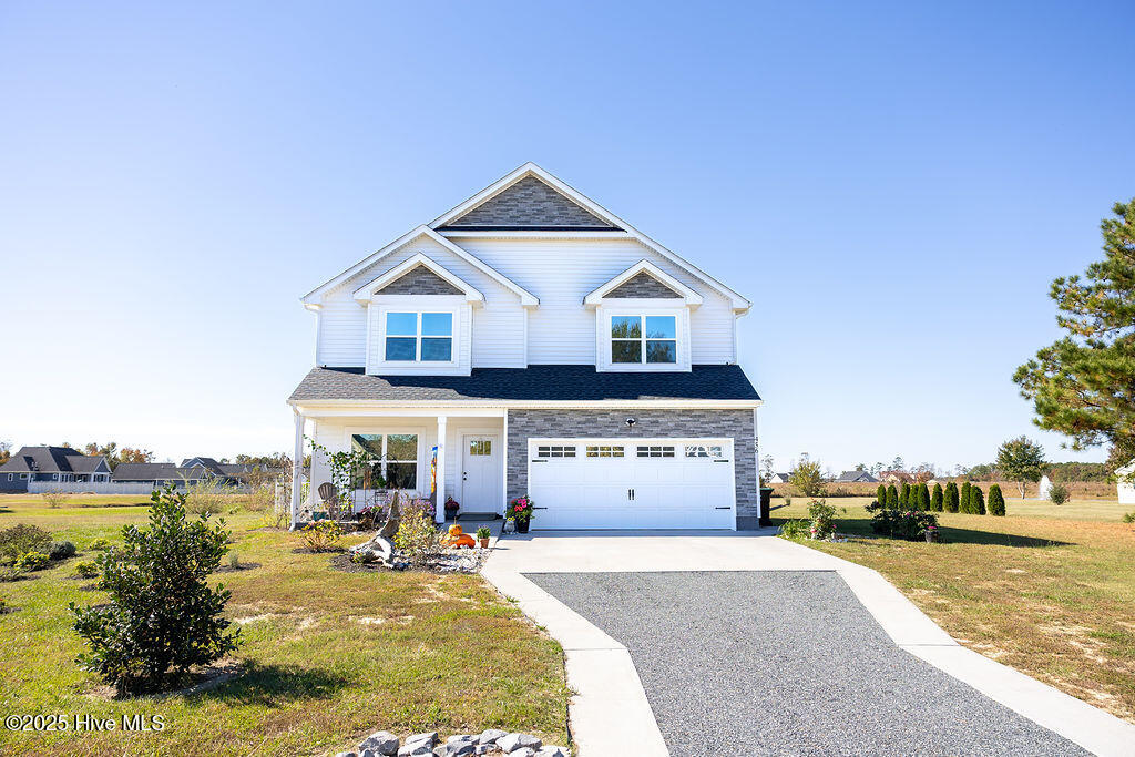 456 Pointe Vista Drive