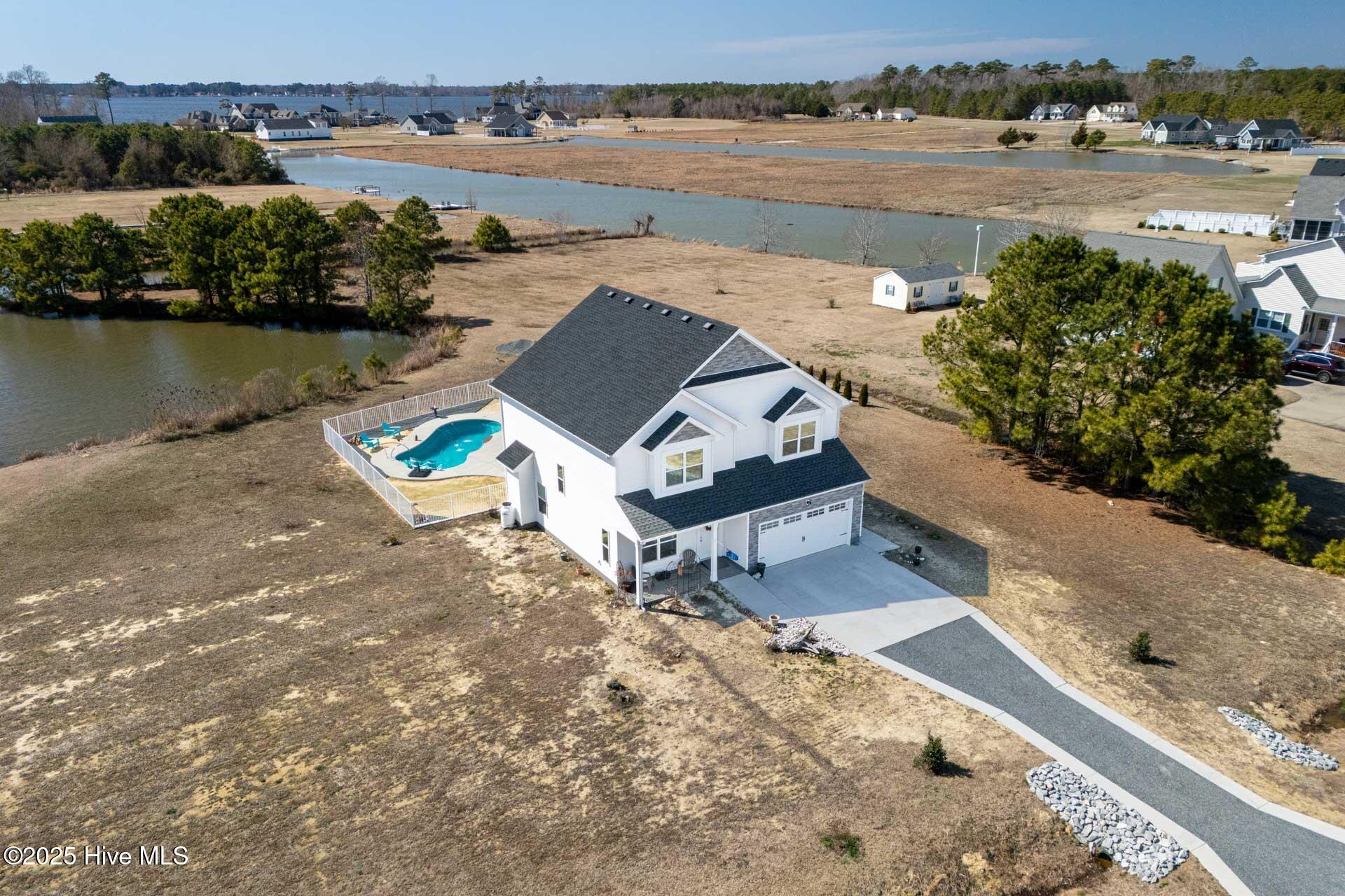 456 Pointe Vista Drive