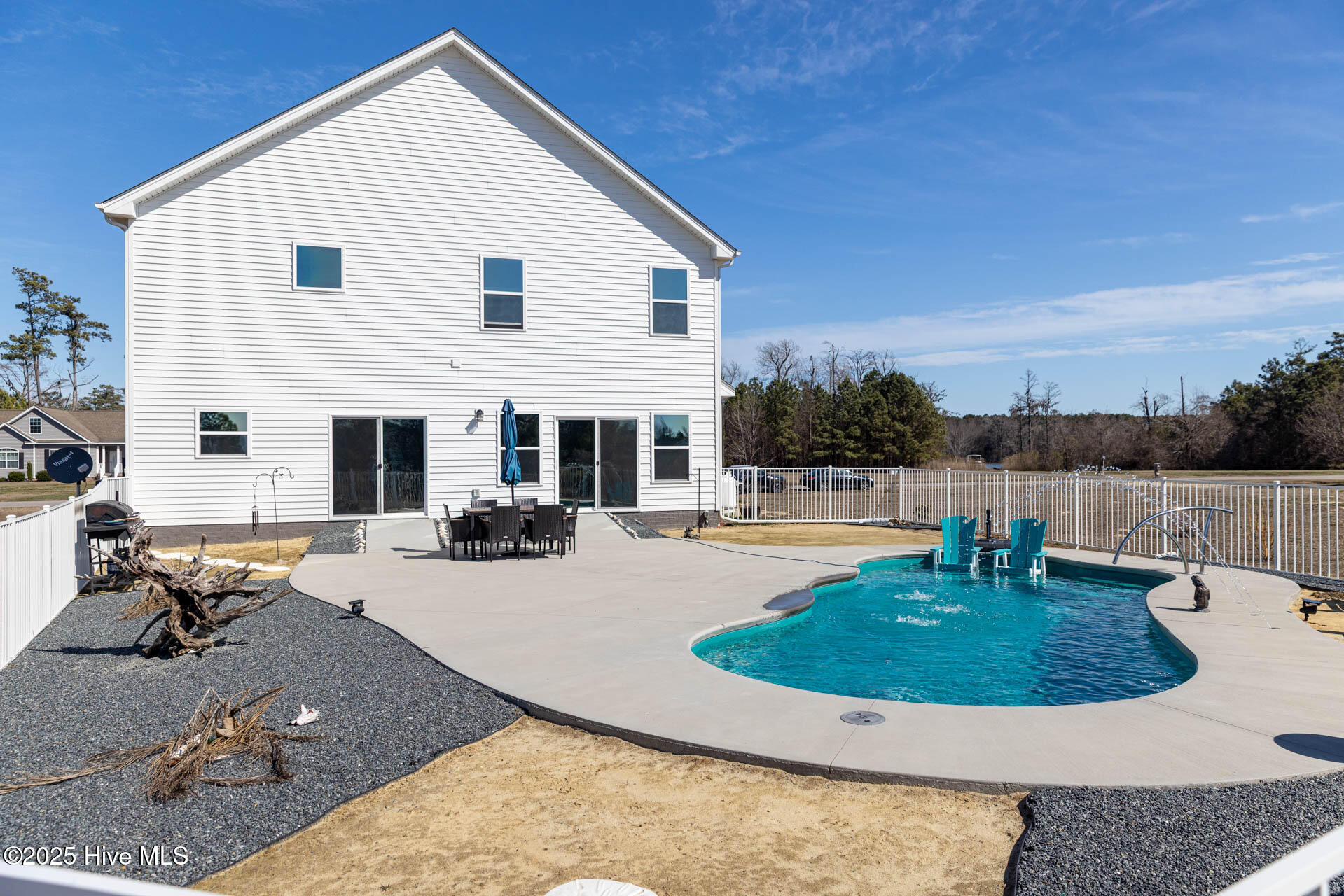456 Pointe Vista Drive