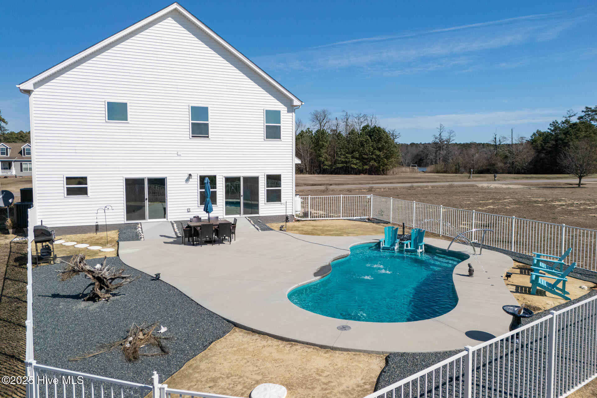 456 Pointe Vista Drive