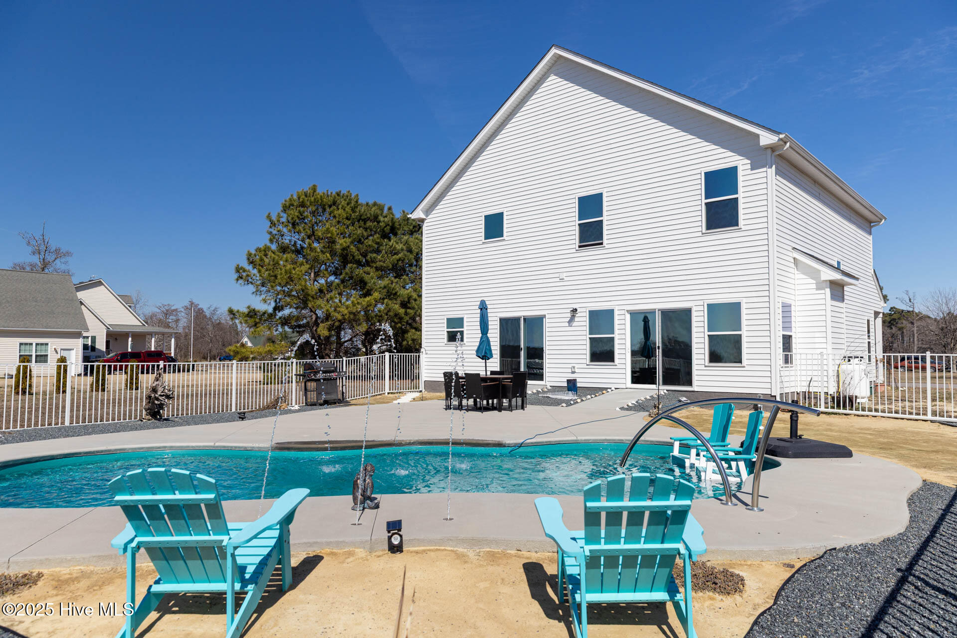 456 Pointe Vista Drive