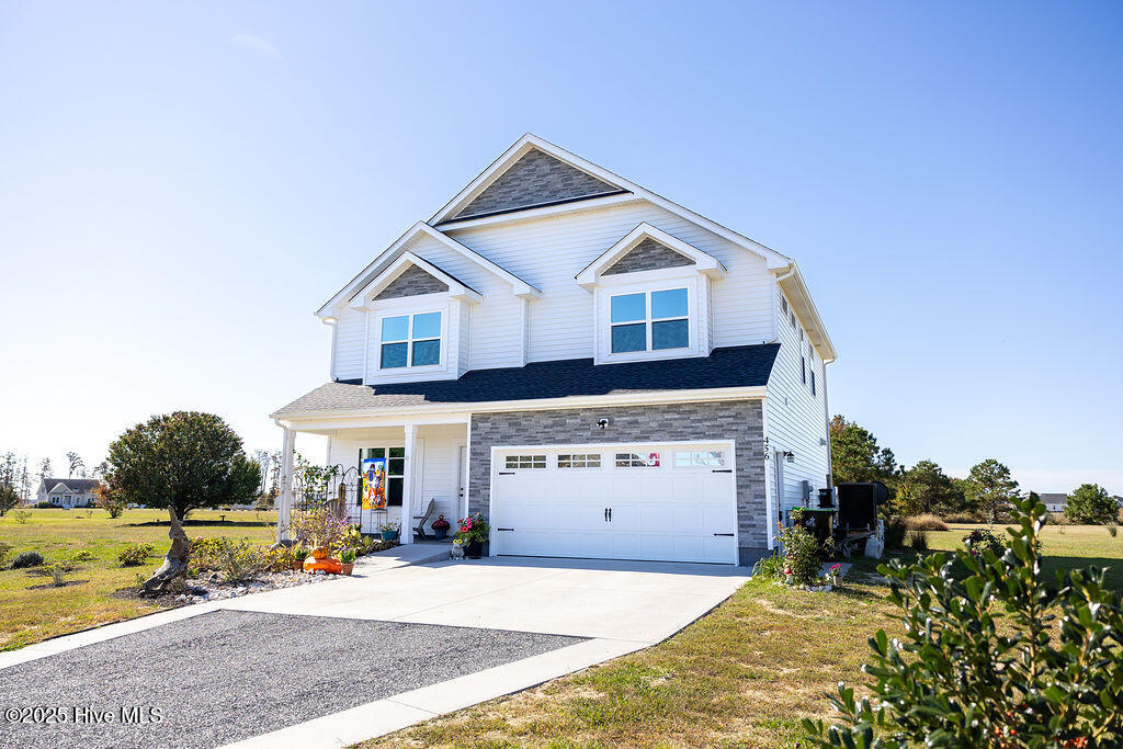 456 Pointe Vista Drive