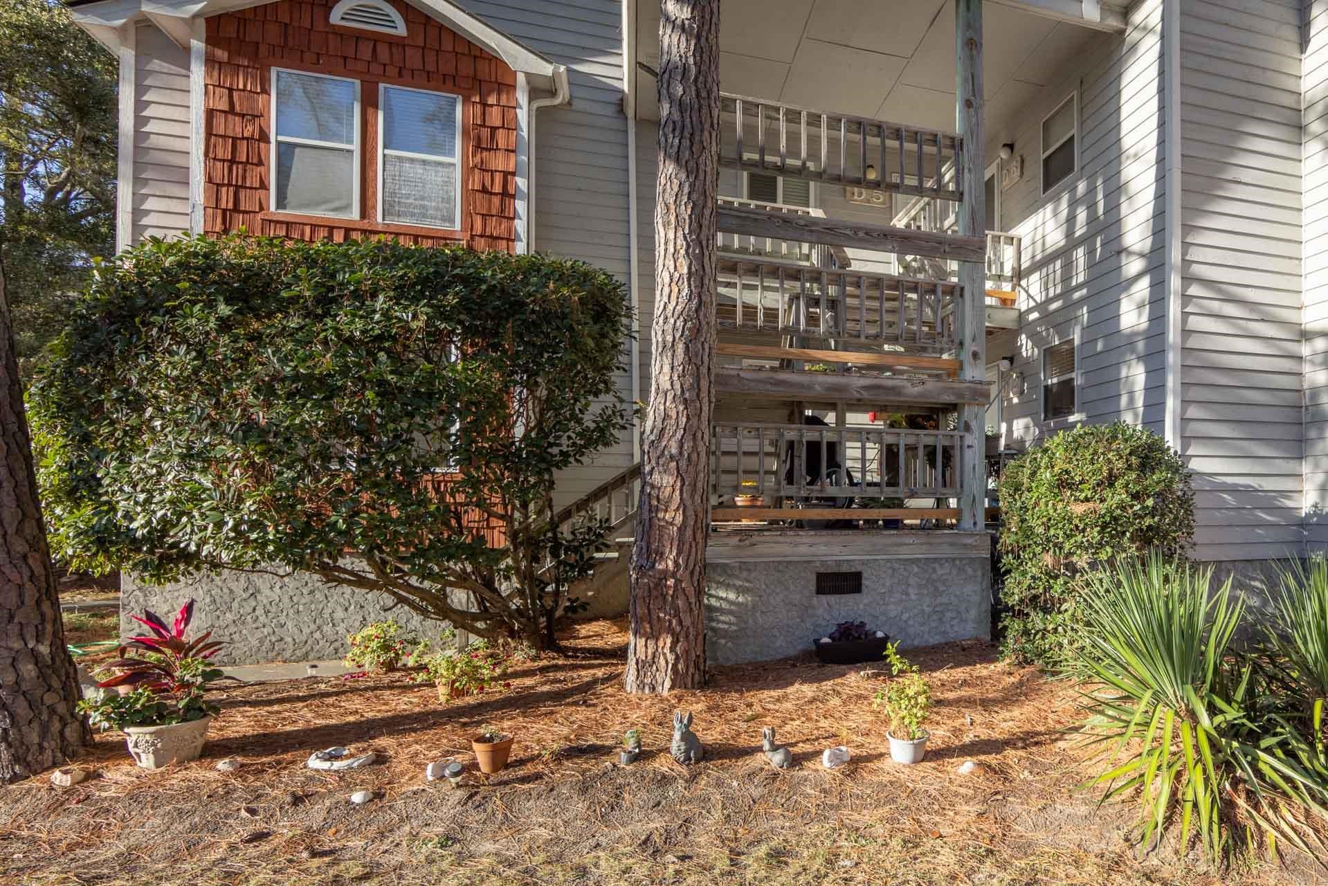 700 W First Street Unit D12