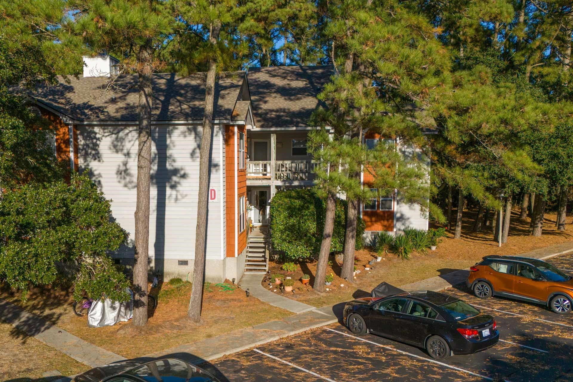 700 W First Street Unit D12