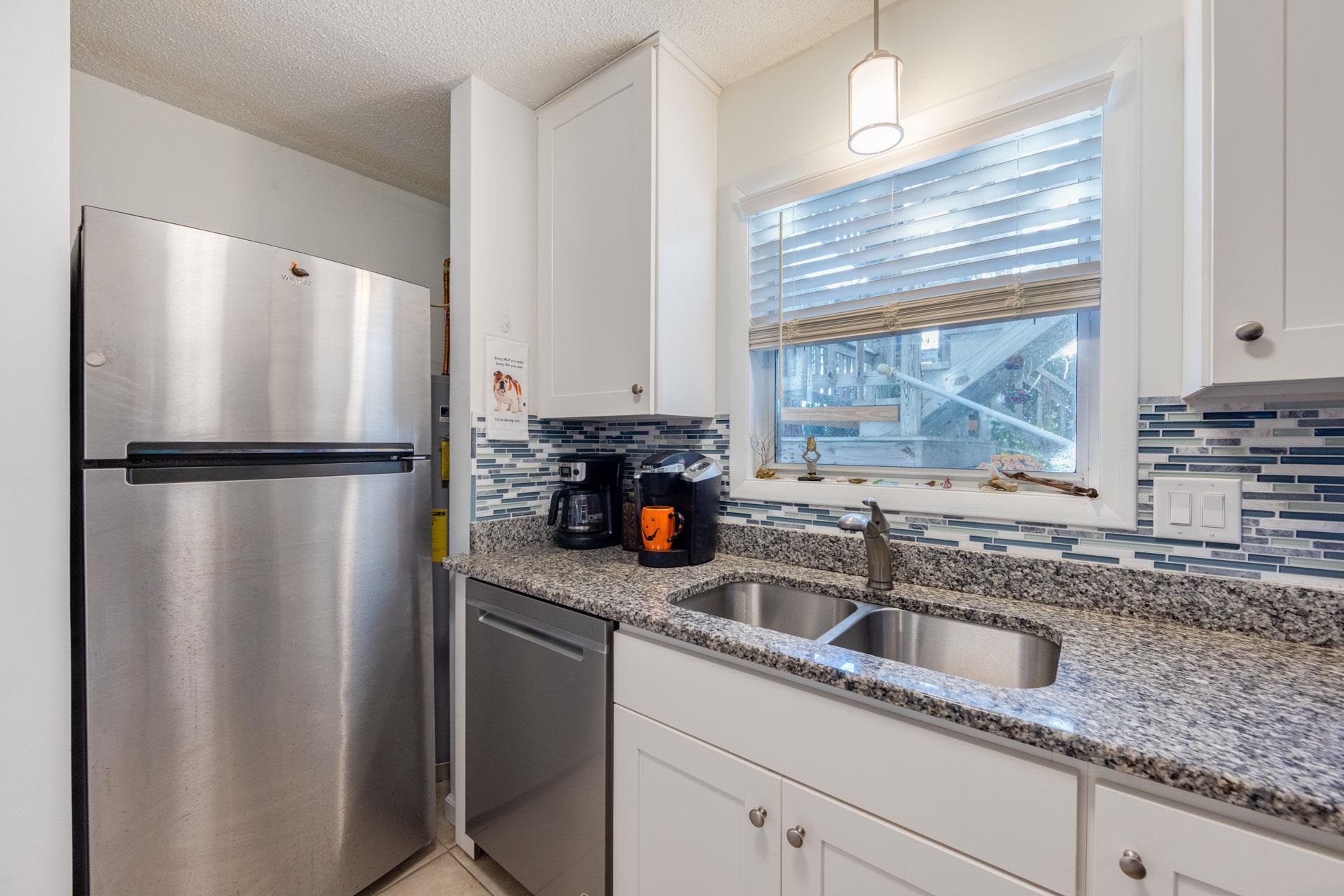 700 W First Street Unit D12