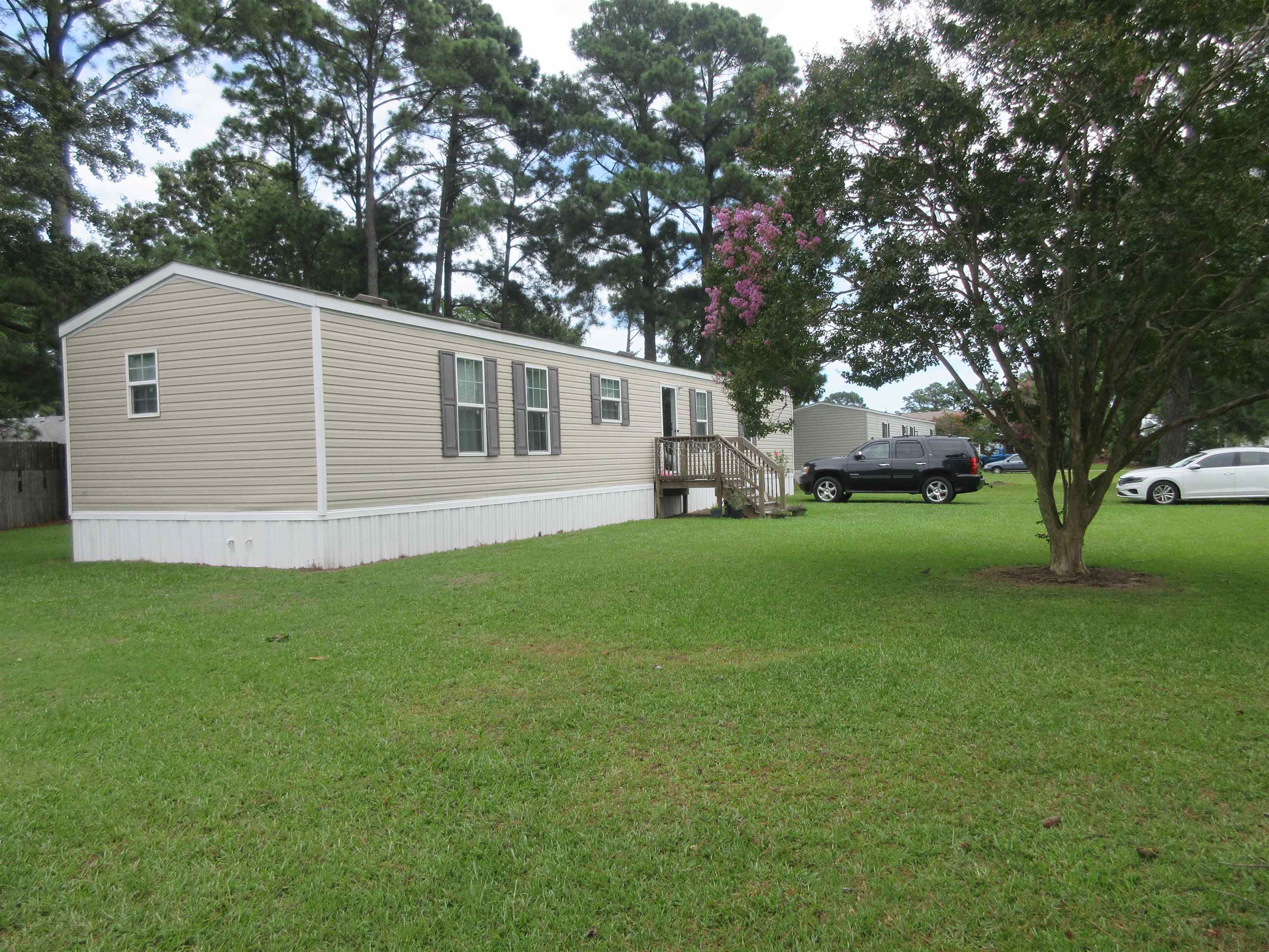 107 Edgewater Drive Lot 4