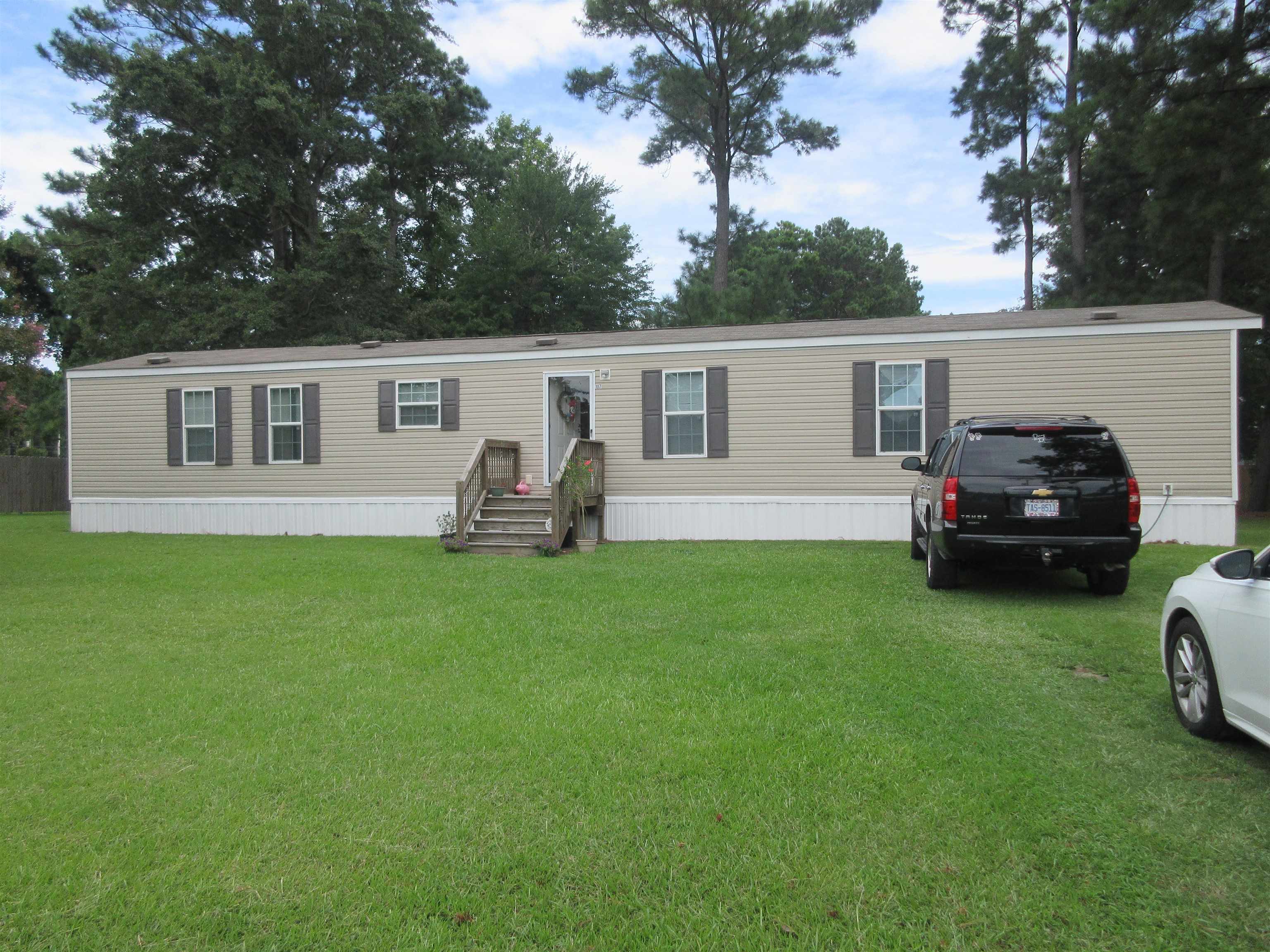 107 Edgewater Drive Lot 4