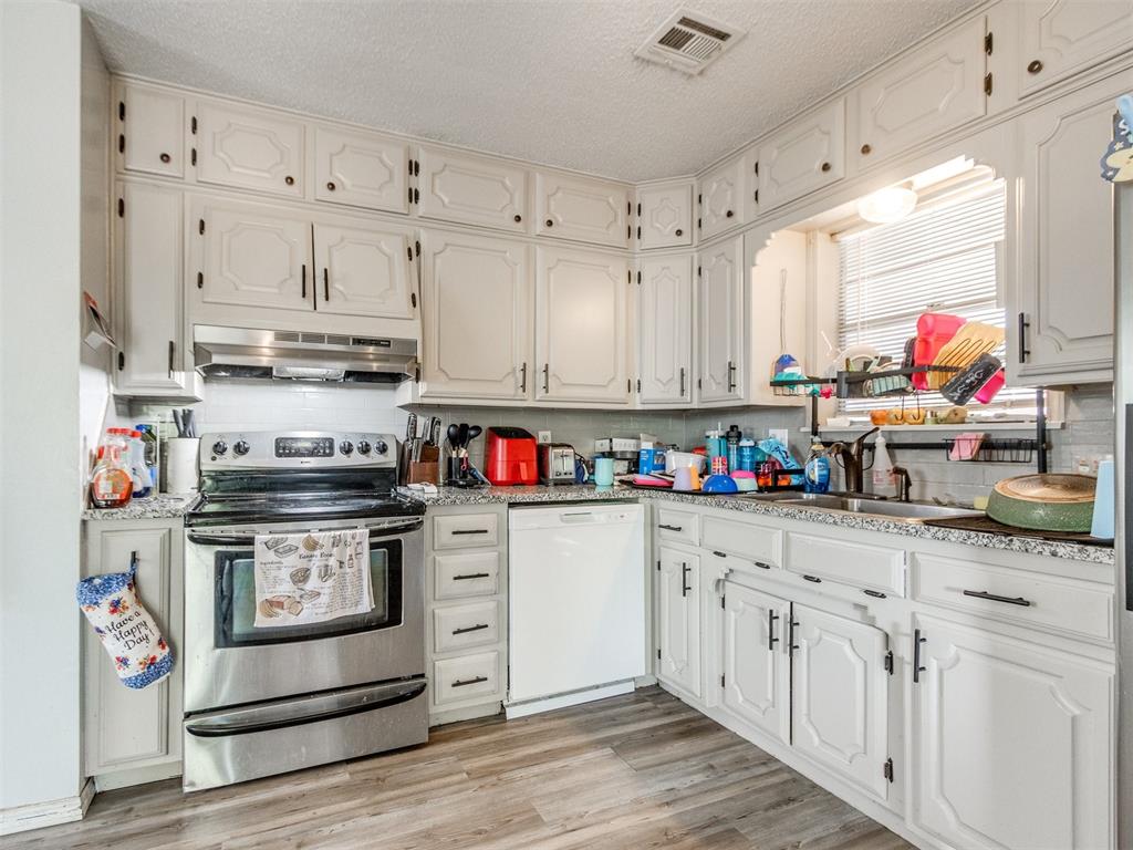 104 Oakside Drive