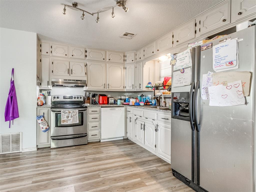 104 Oakside Drive