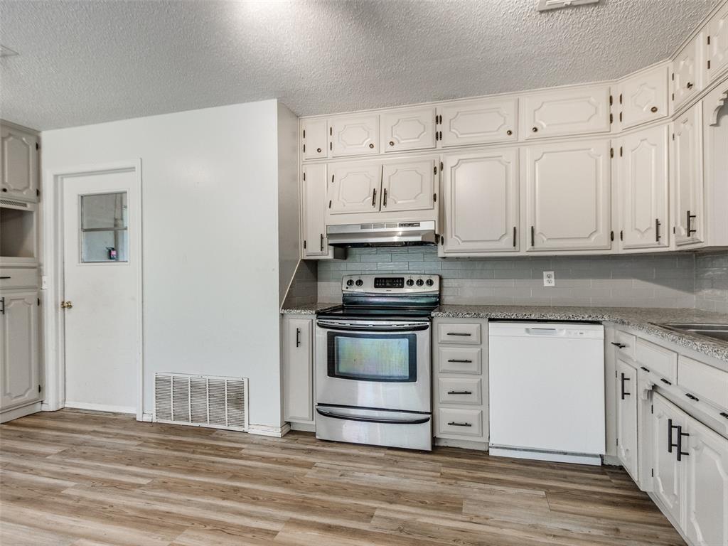 104 Oakside Drive
