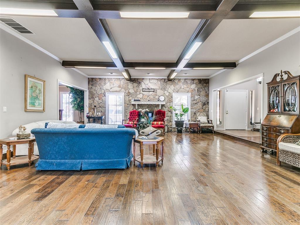 8101 Brownsville Lane