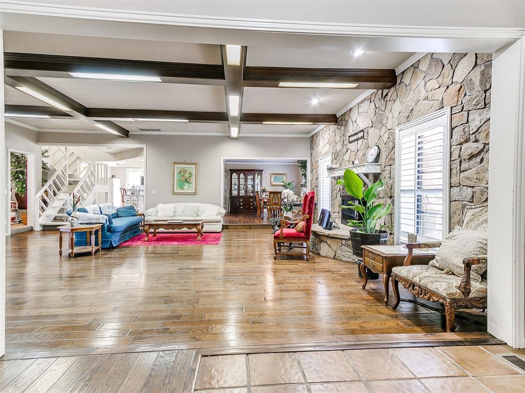 8101 Brownsville Lane