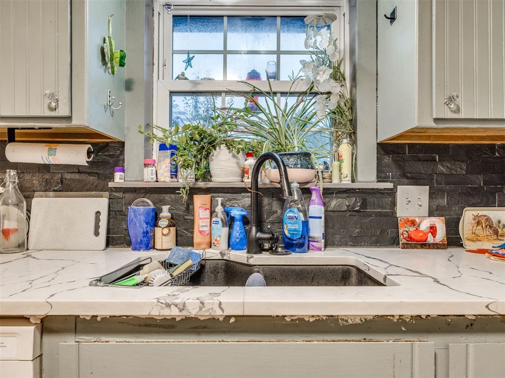 7536 NW 115th Street