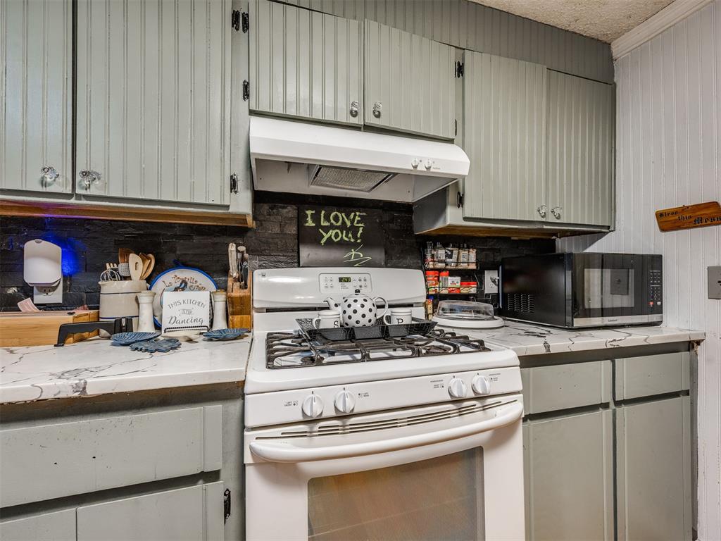 7536 NW 115th Street