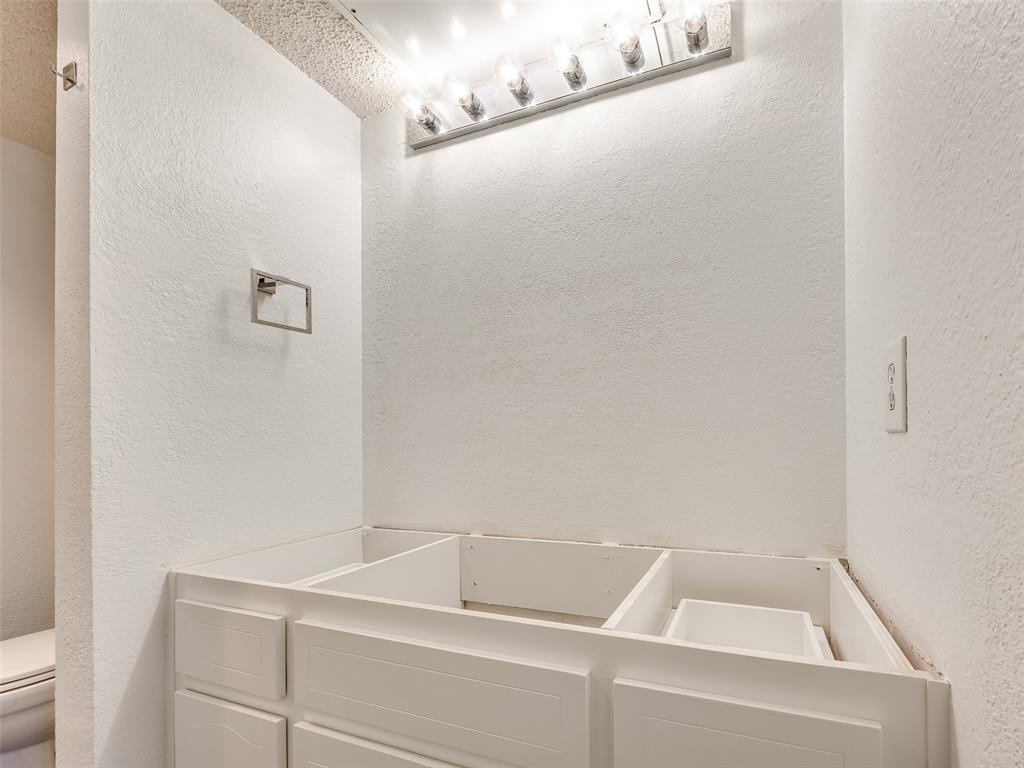 6000 N Pennsylvania Avenue Unit: 218-B