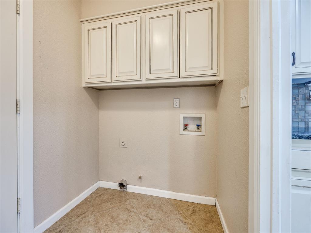 9204 Aaron Drive