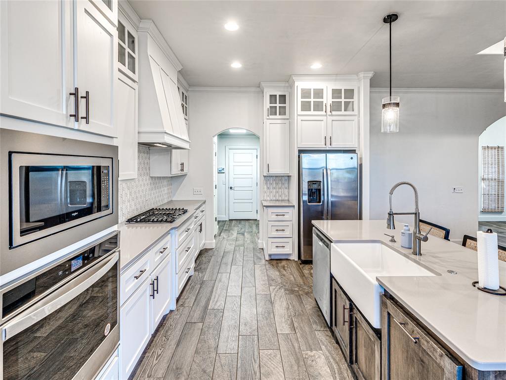 1204 N Wisteria Terrace