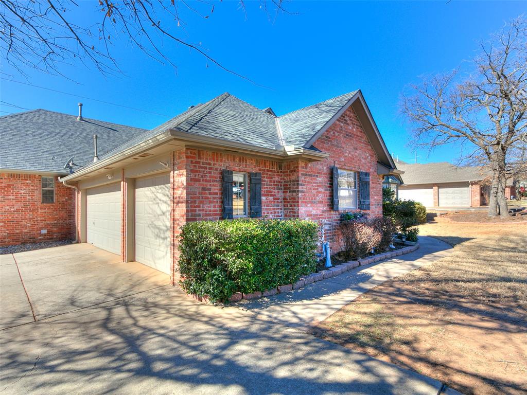 305 Hamptonridge Road