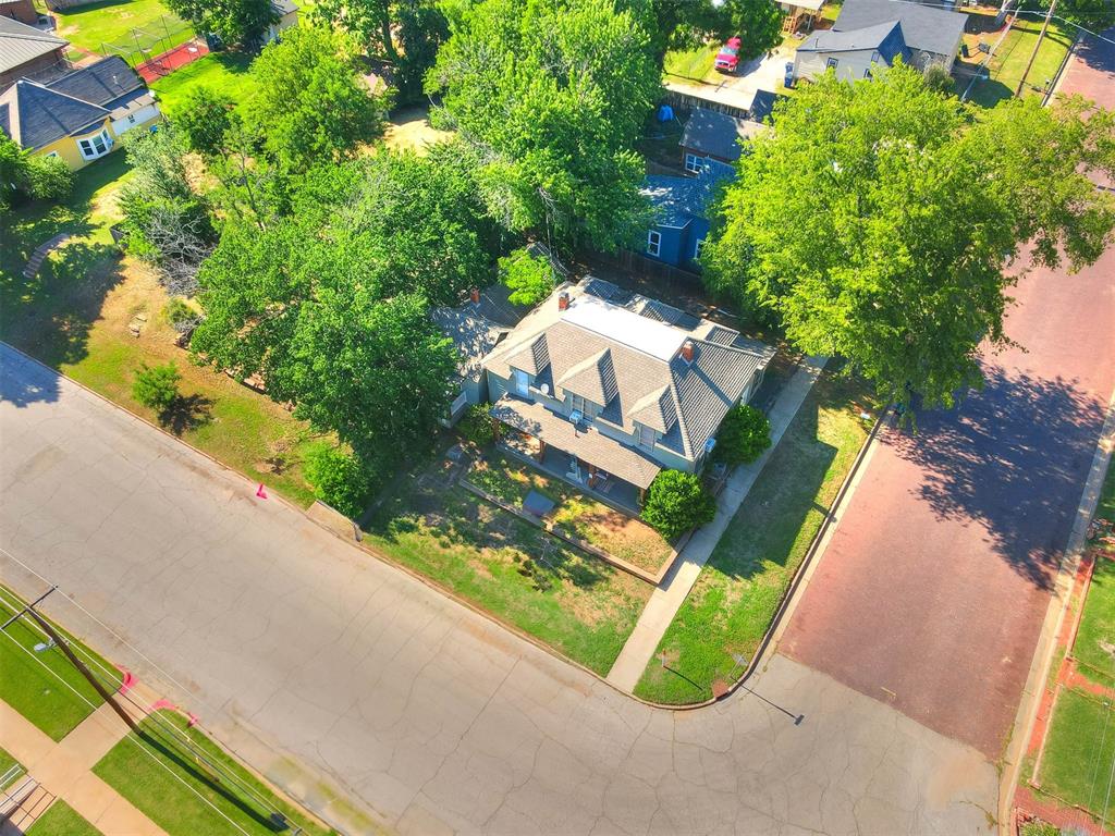 220 E Springer Avenue