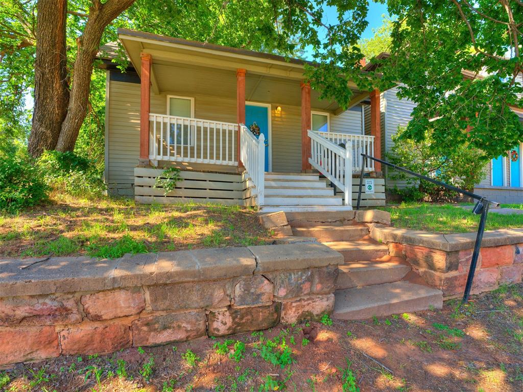 220 E Springer Avenue