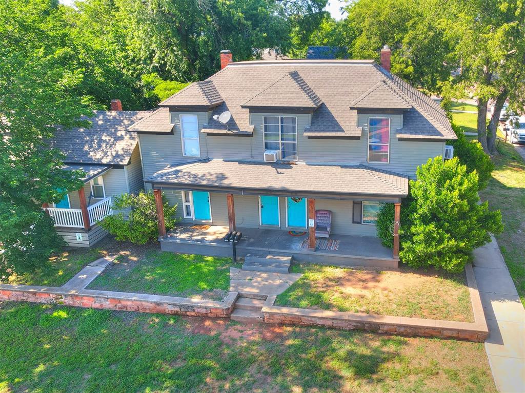 220 E Springer Avenue