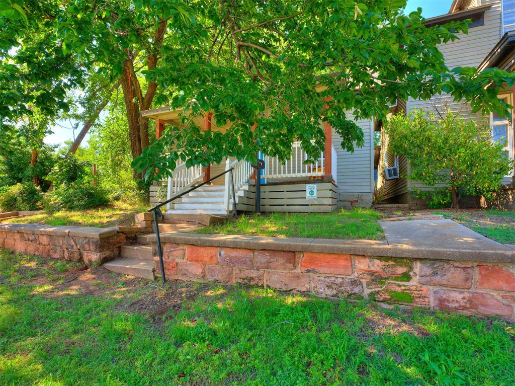 220 E Springer Avenue