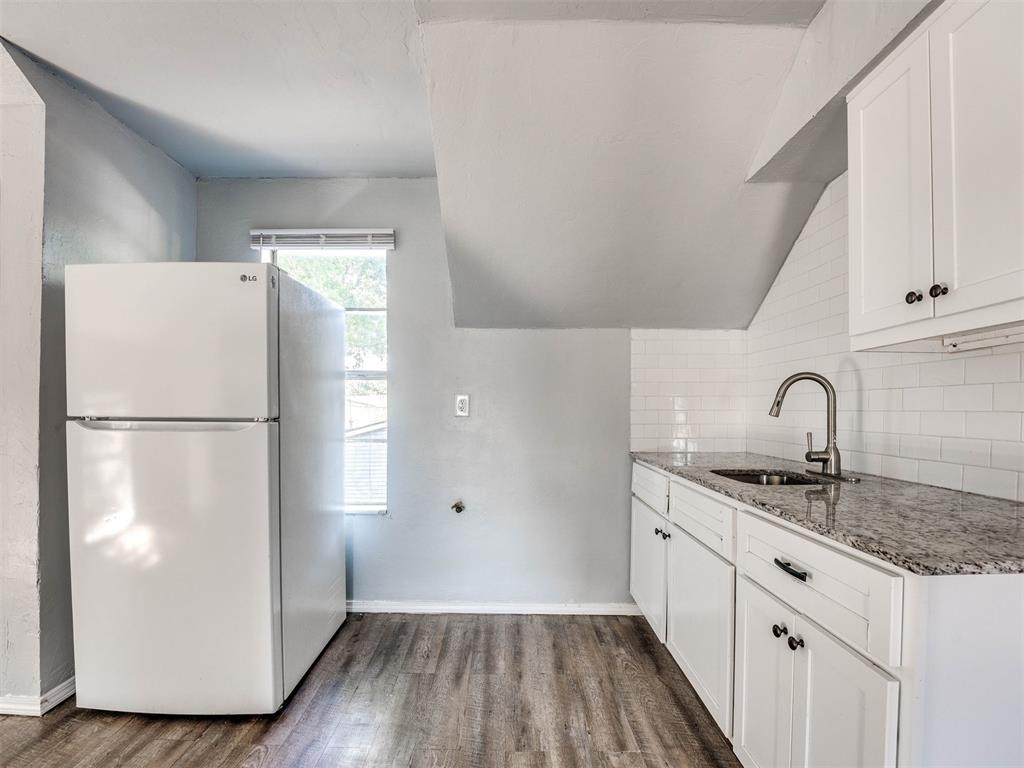 220 E Springer Avenue