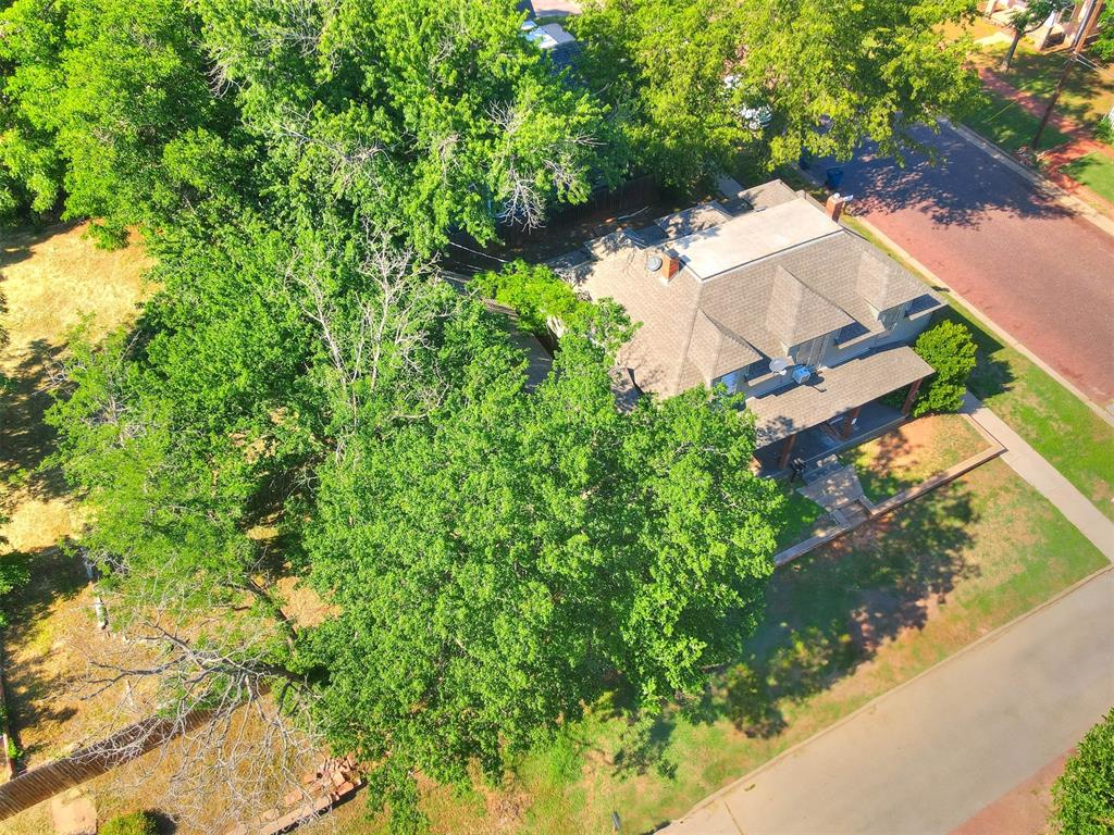 220 E Springer Avenue