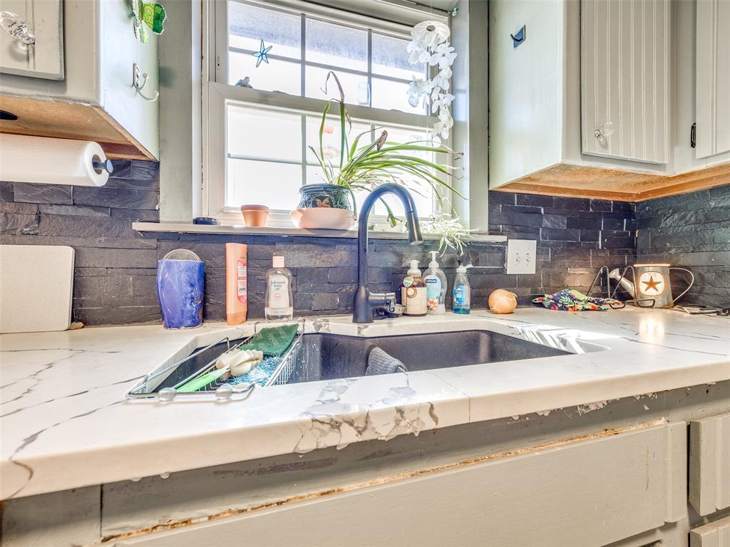 7536 NW 115th Street