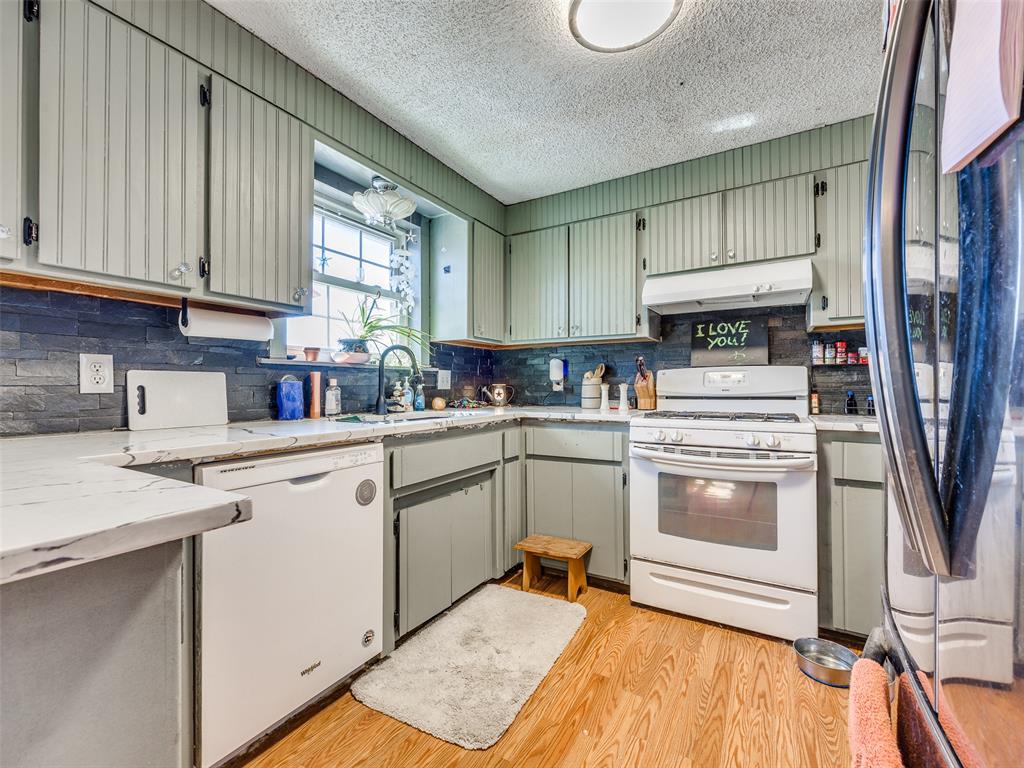 7536 NW 115th Street