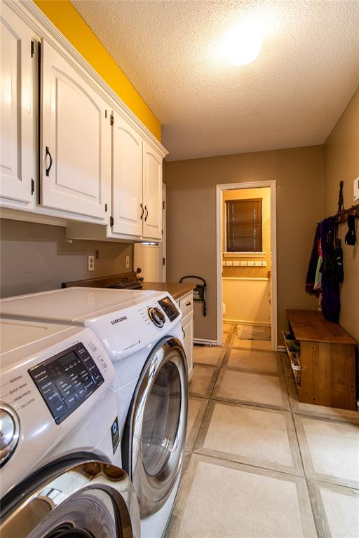 6401 Urschel Court