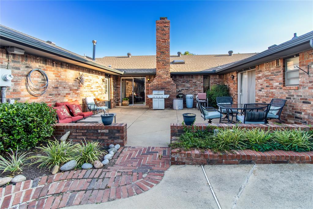 6401 Urschel Court