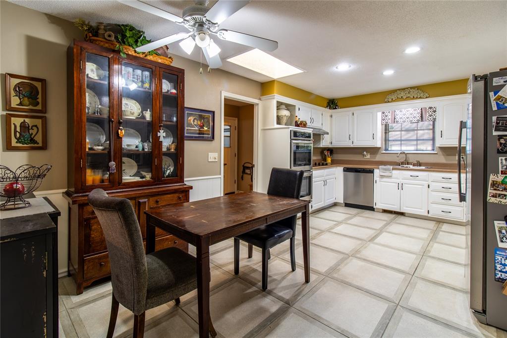 6401 Urschel Court