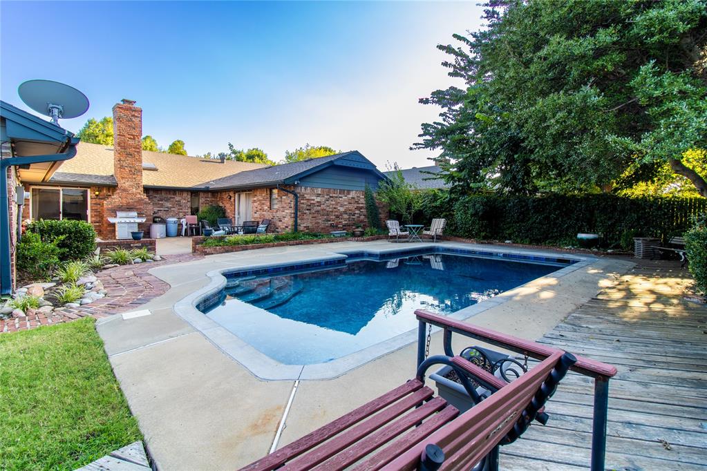 6401 Urschel Court