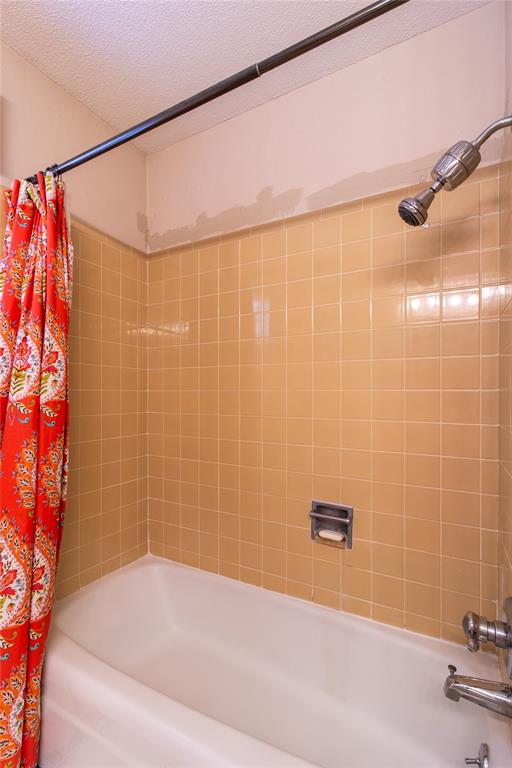 6401 Urschel Court