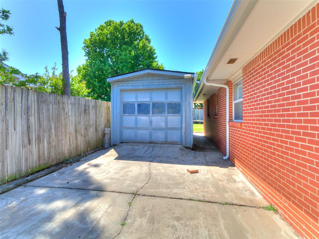 10505 Lyndon Road