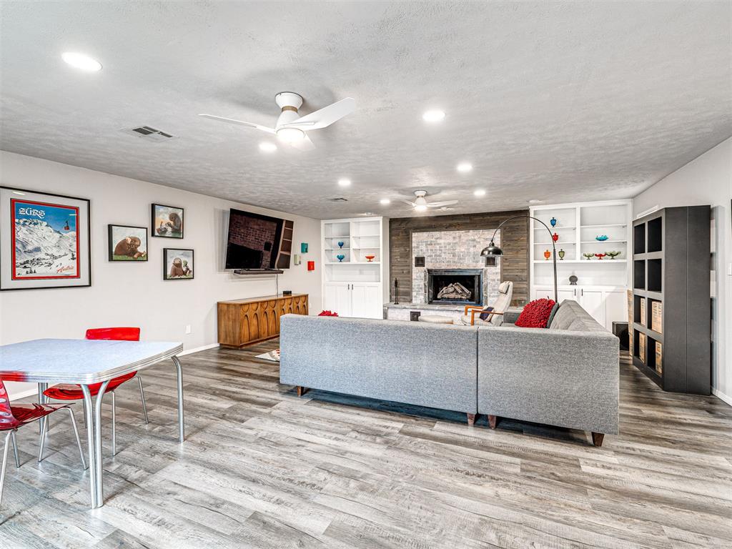 10505 Lyndon Road