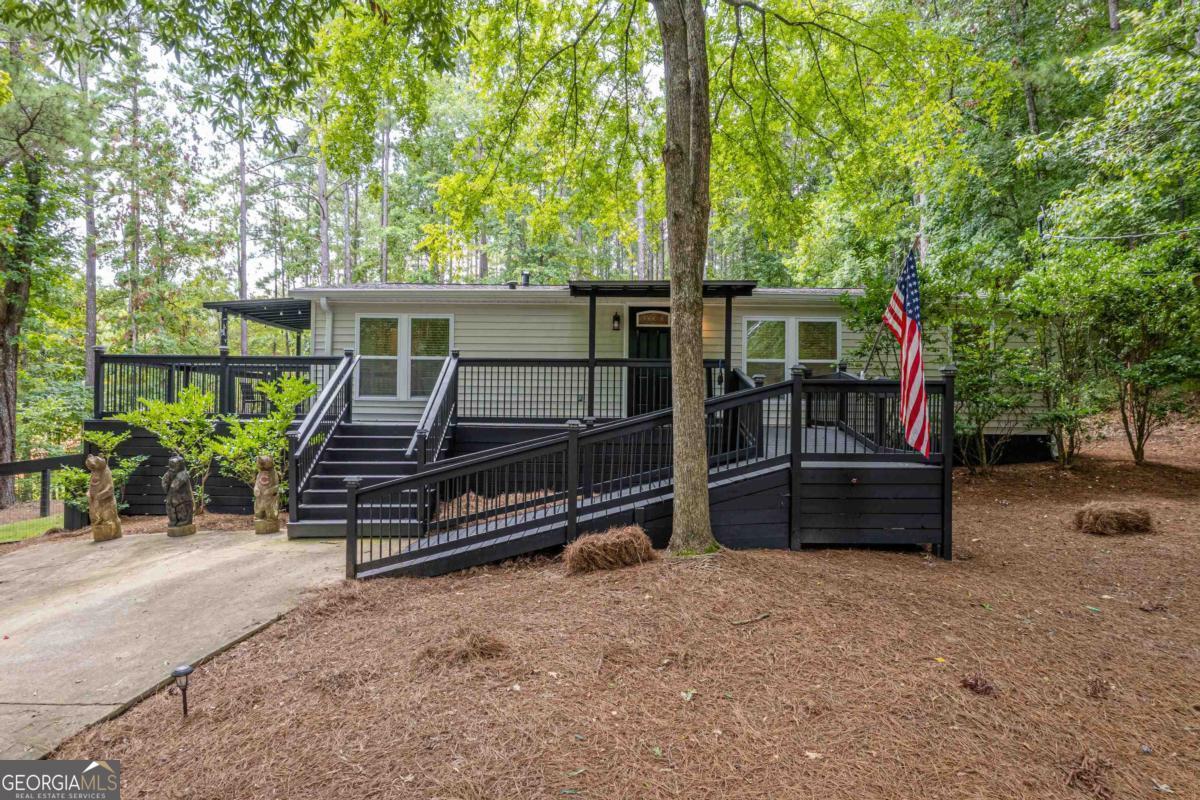 101 Hickory Point Drive