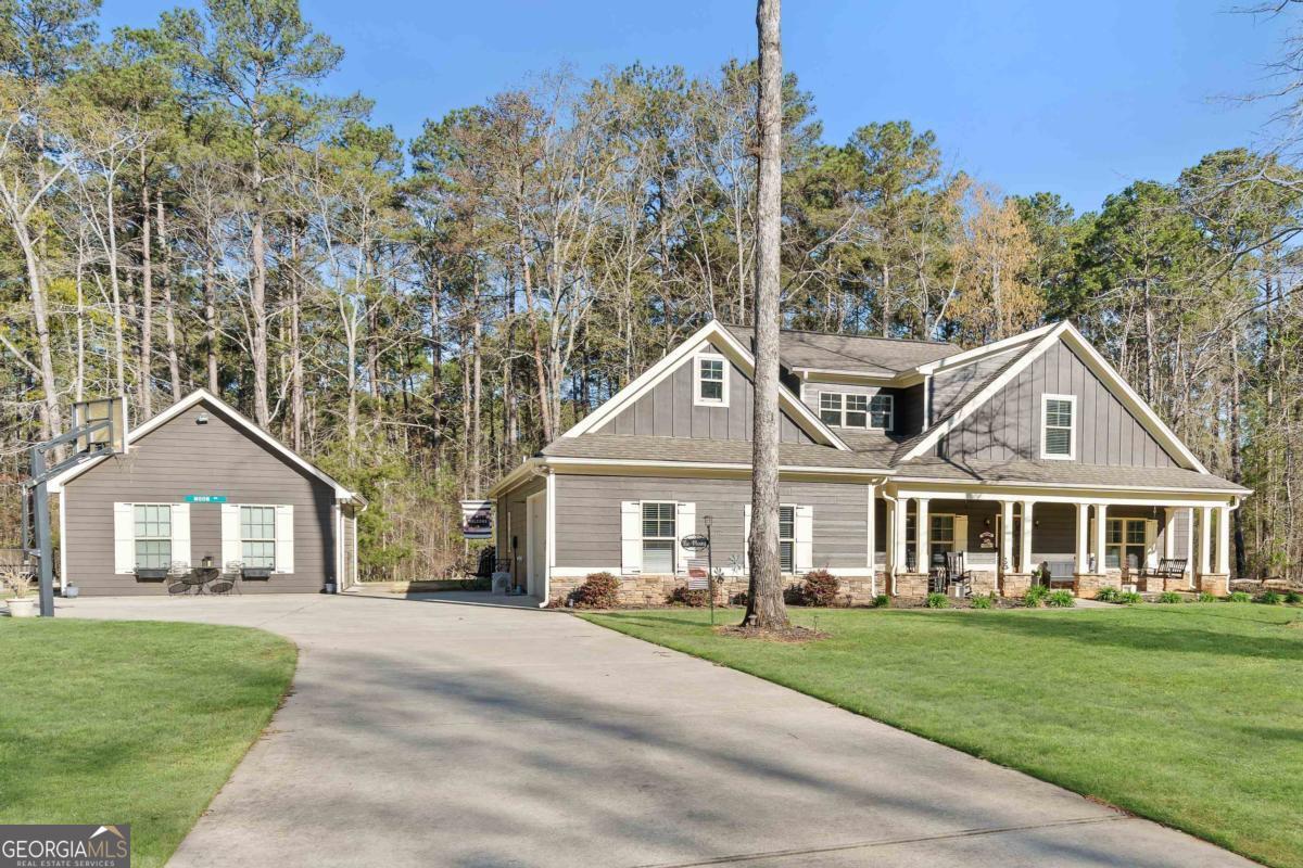 133 Pearl Moon Drive