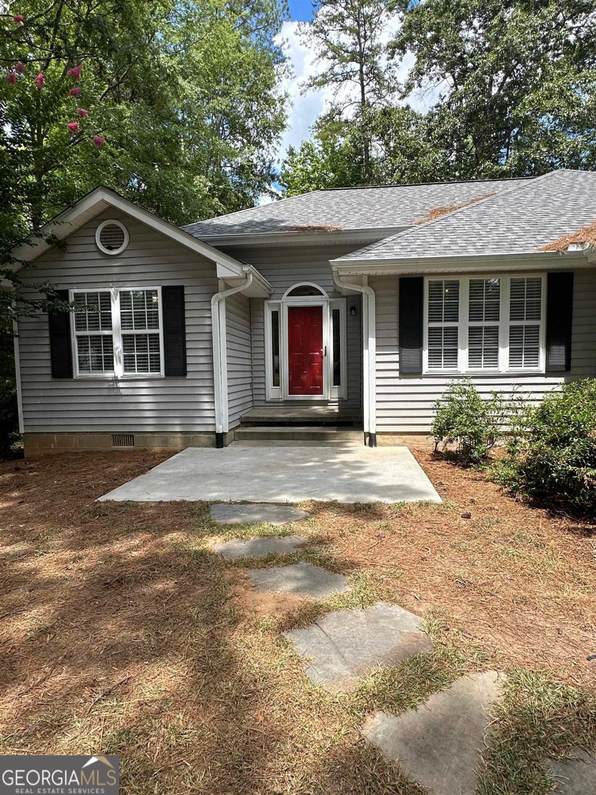 145 Oak Leaf Circle