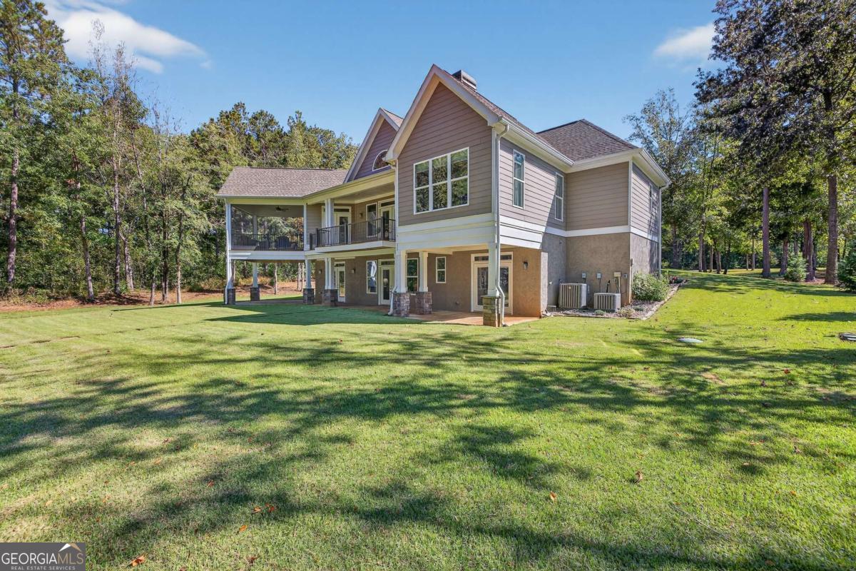 1230 Sailview Drive