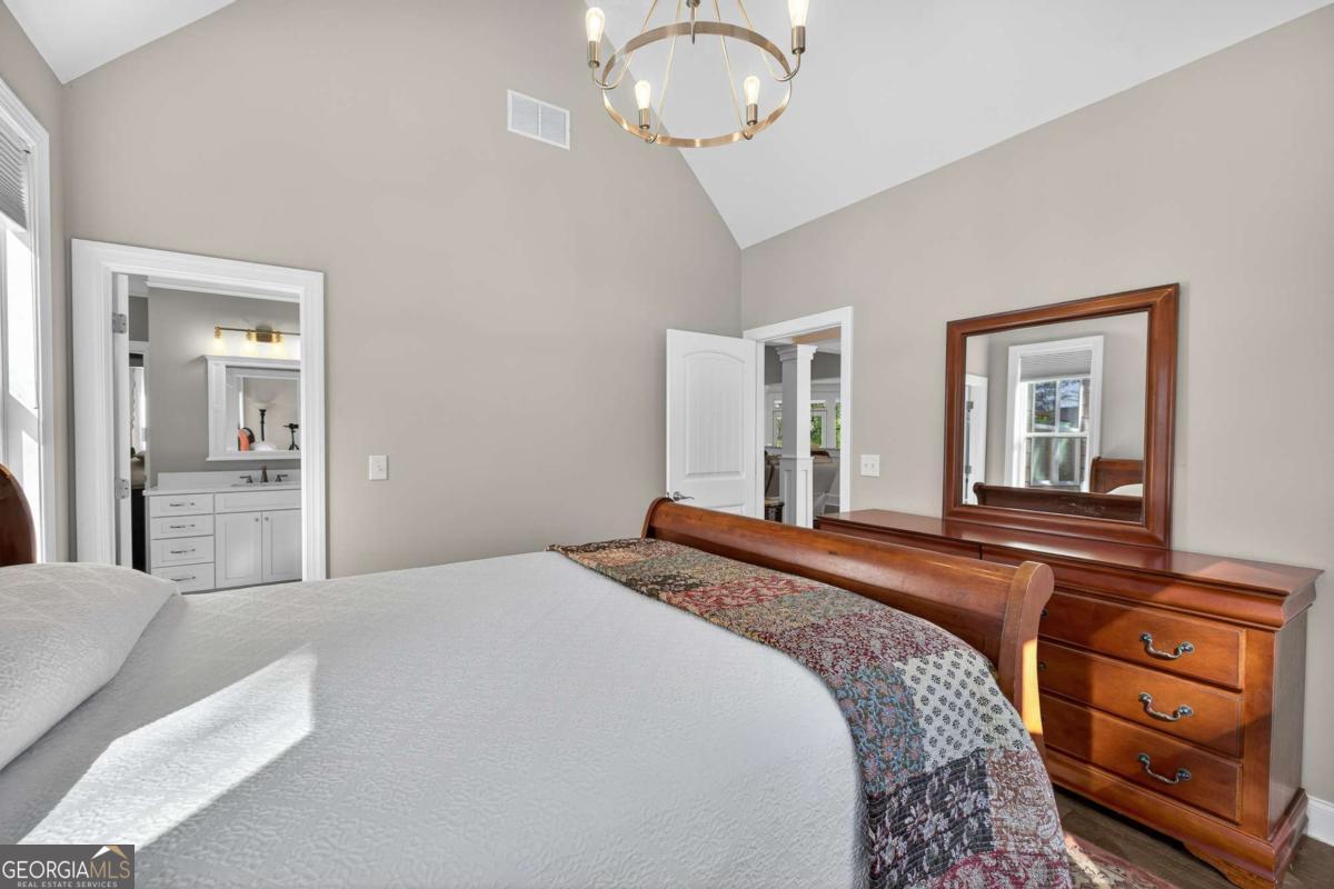 1230 Sailview Drive