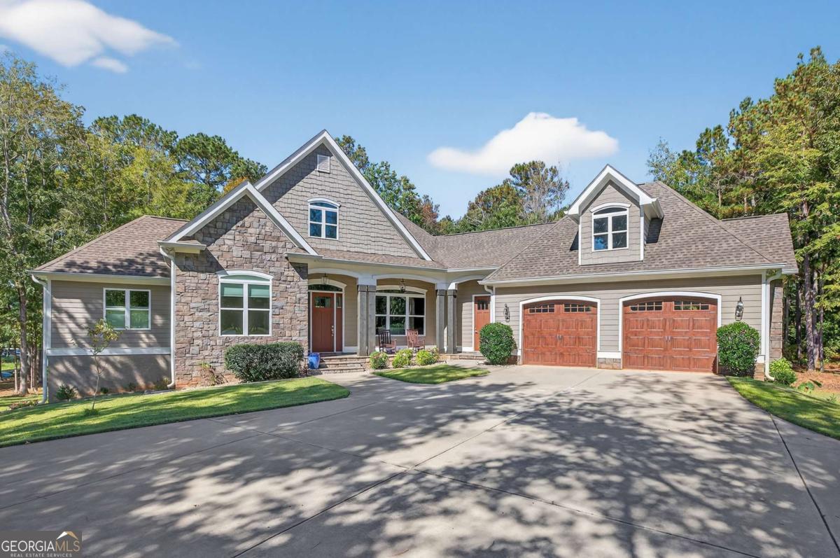 1230 Sailview Drive