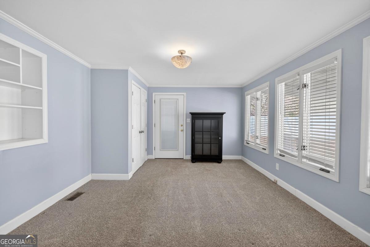 302 N Lafayette Street
