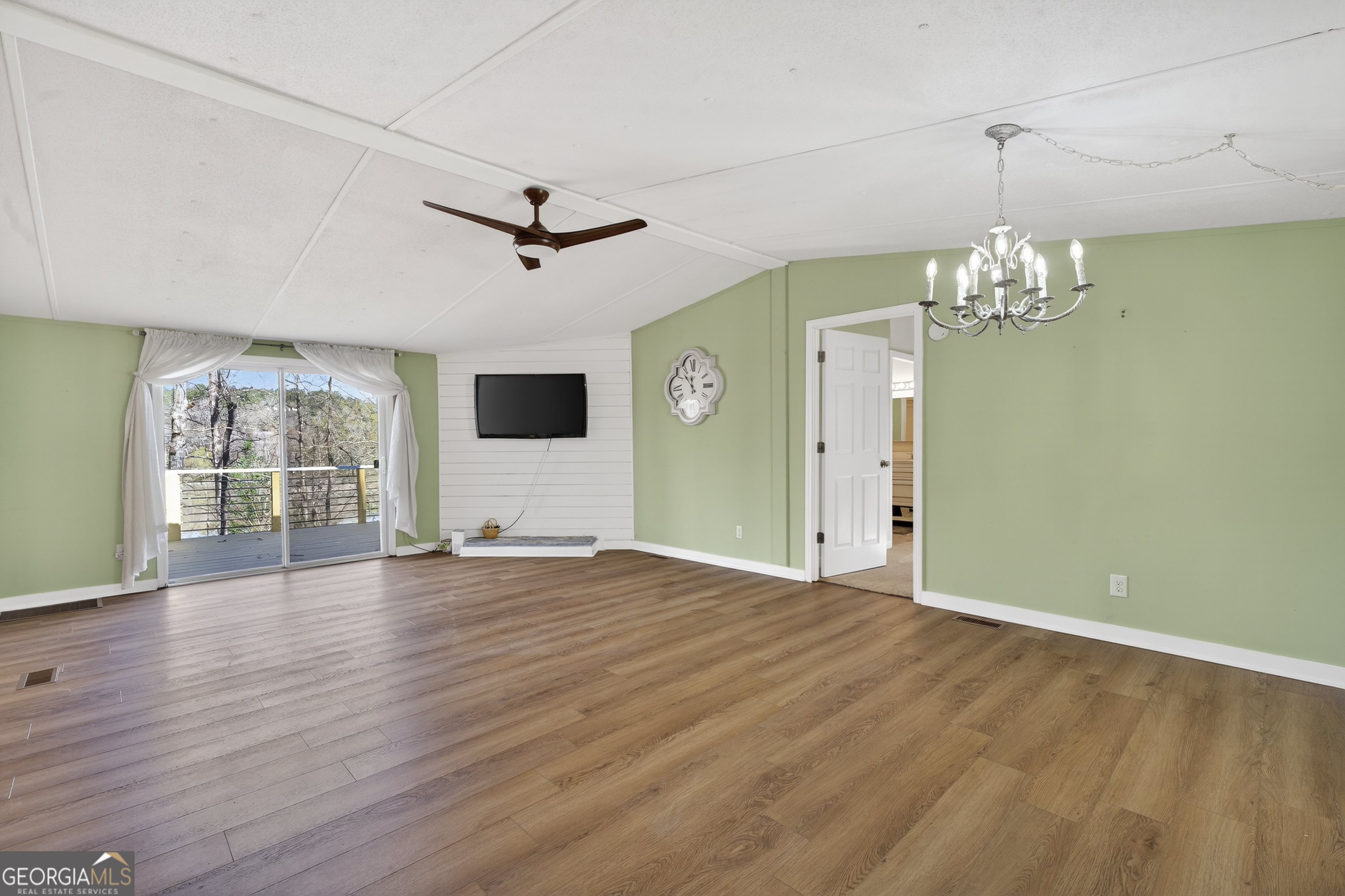 163 Edgewater Drive