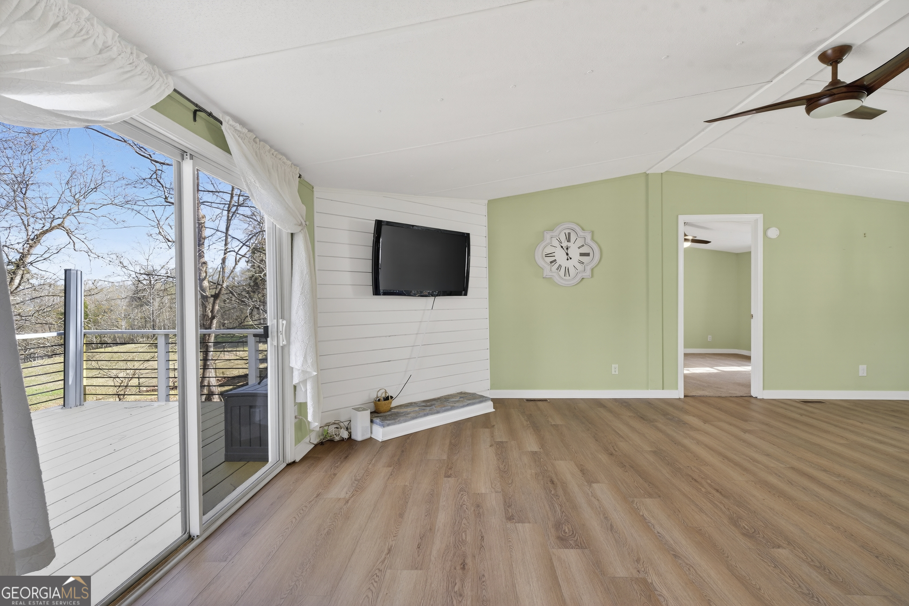 163 Edgewater Drive
