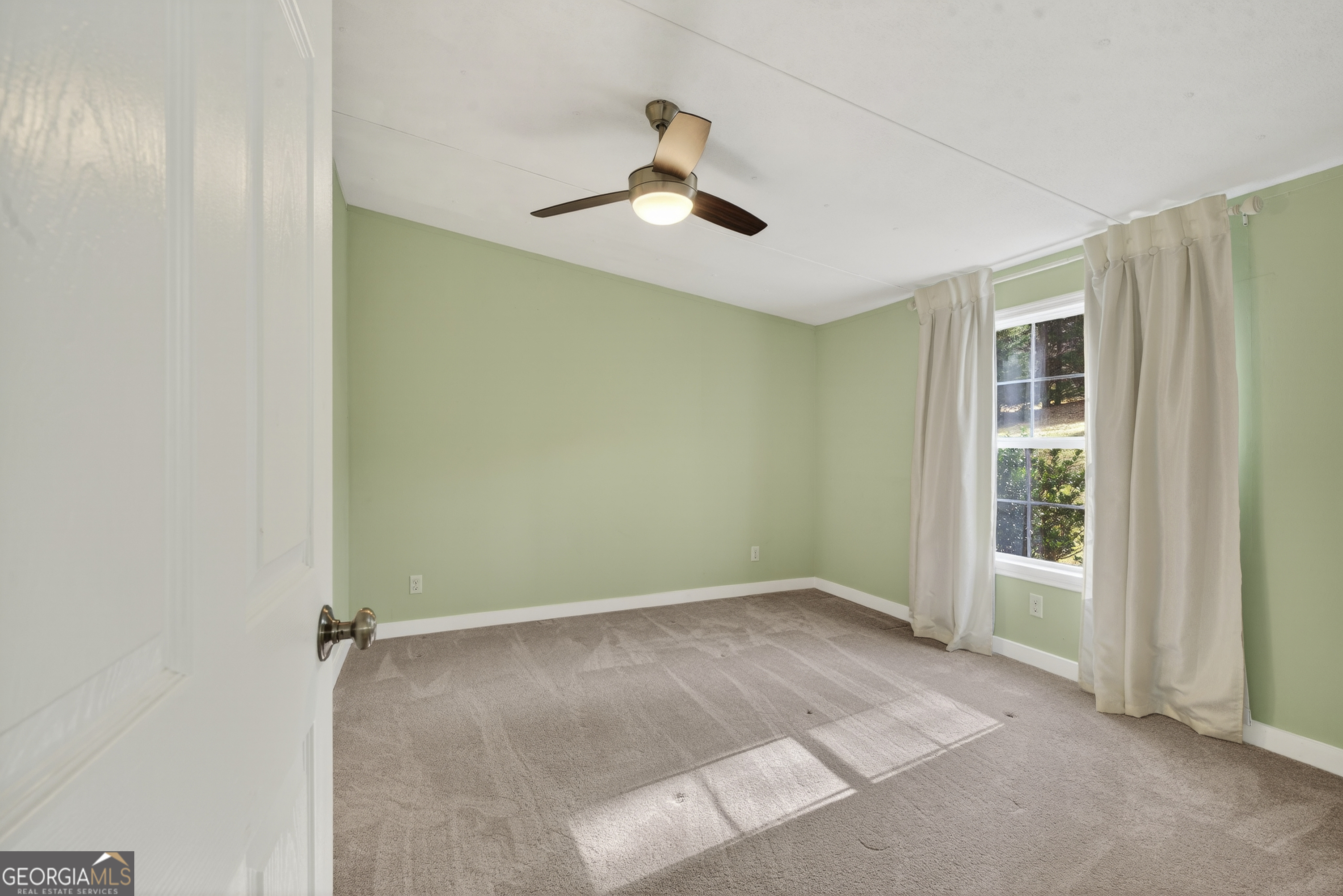 163 Edgewater Drive