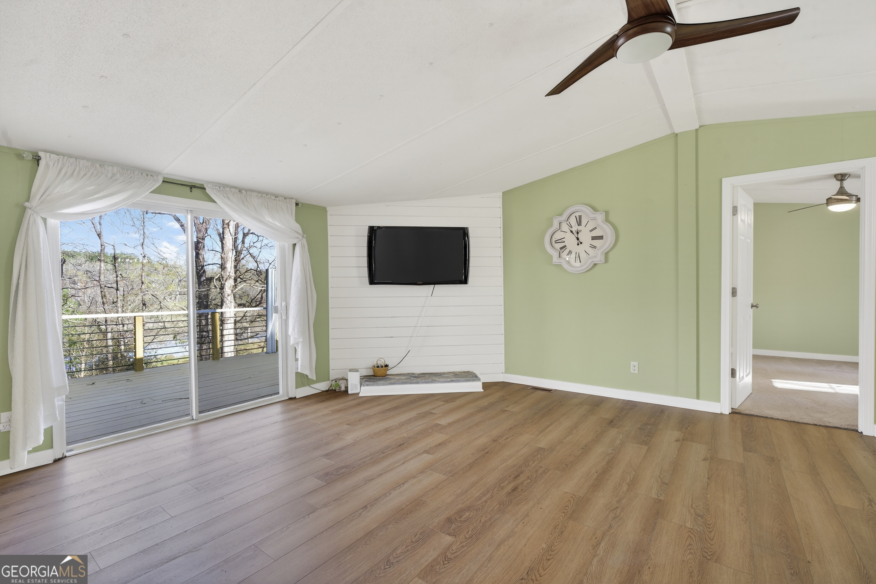 163 Edgewater Drive
