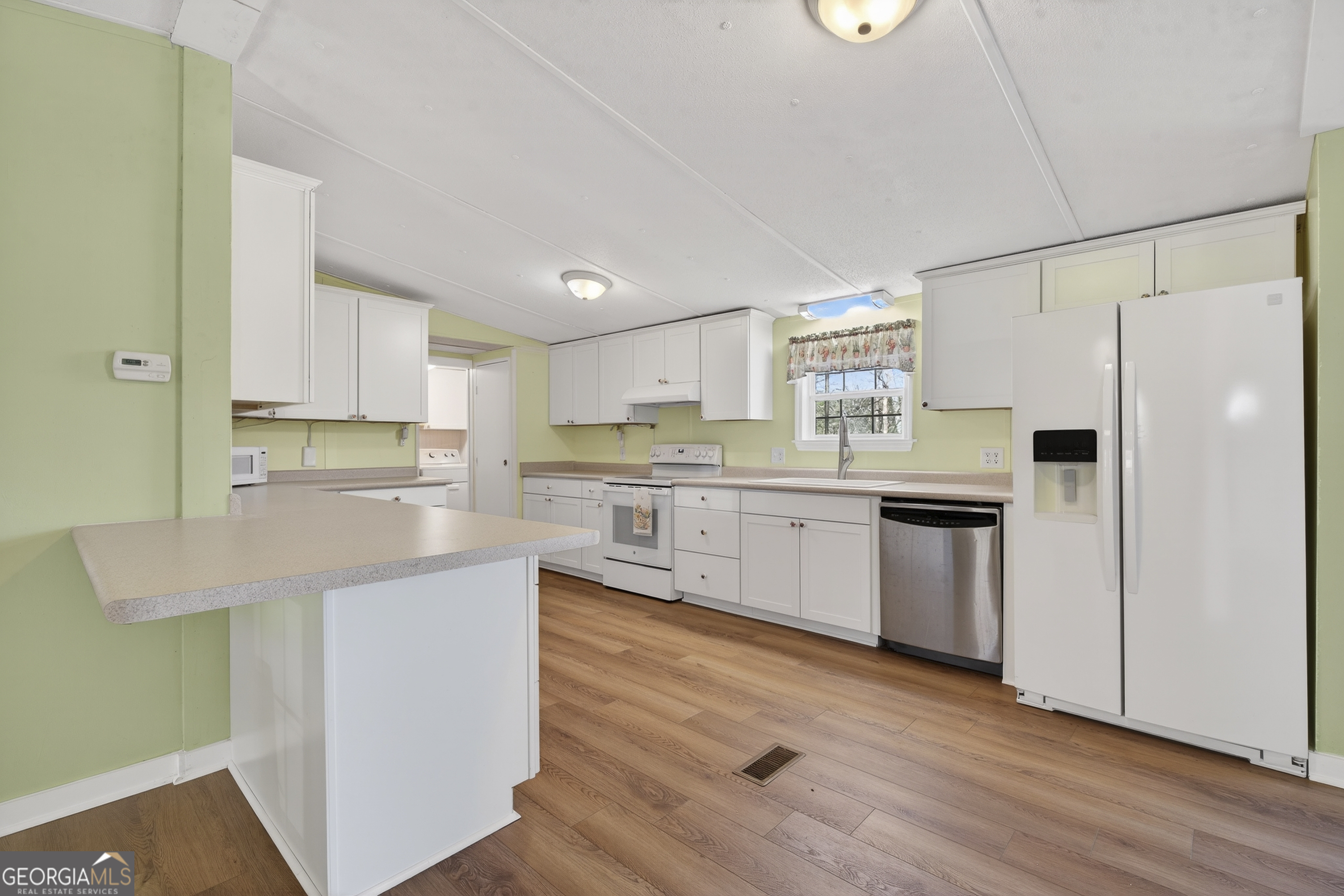 163 Edgewater Drive